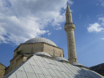 Mostar-Mosque-Old-Town-sky